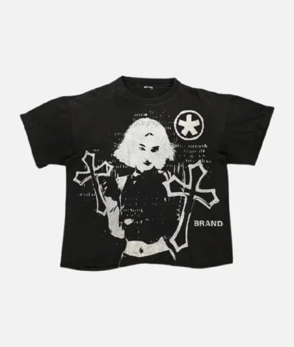 billionaire-studios-tee-black-front-view billionaire-studios-tshirt-black-closeup-logo luxury-streetwear-black-tshirt-menswear black-streetwear-tee-billionaire-studios-style